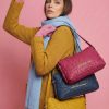 Bolso baguette Agatha Ruiz de la Prada con bordado de corazones