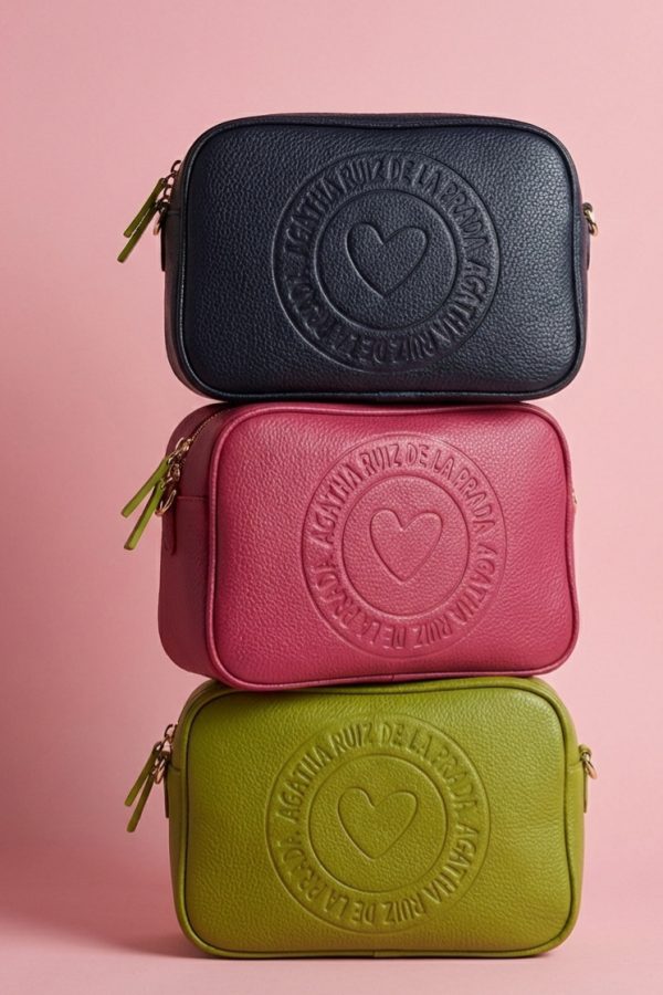 Bolso cruzado Agatha Ruiz de la Prada disponible en tres colores.