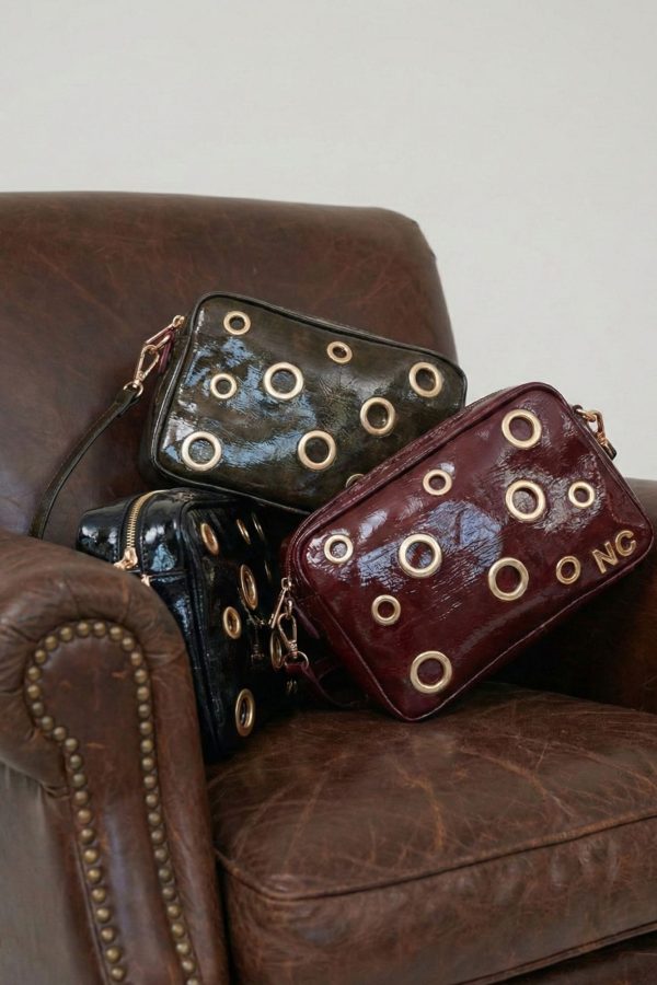 Bandolera charol NOCO ojales marron y granate