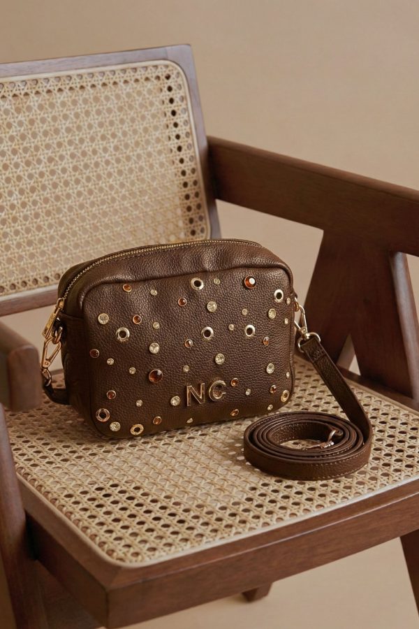 Bolso compacto y sofisticado para mujer