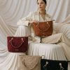 Bolso elegante con correa bandolera