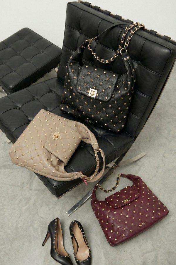 Bolso grande suave con rombos bordados