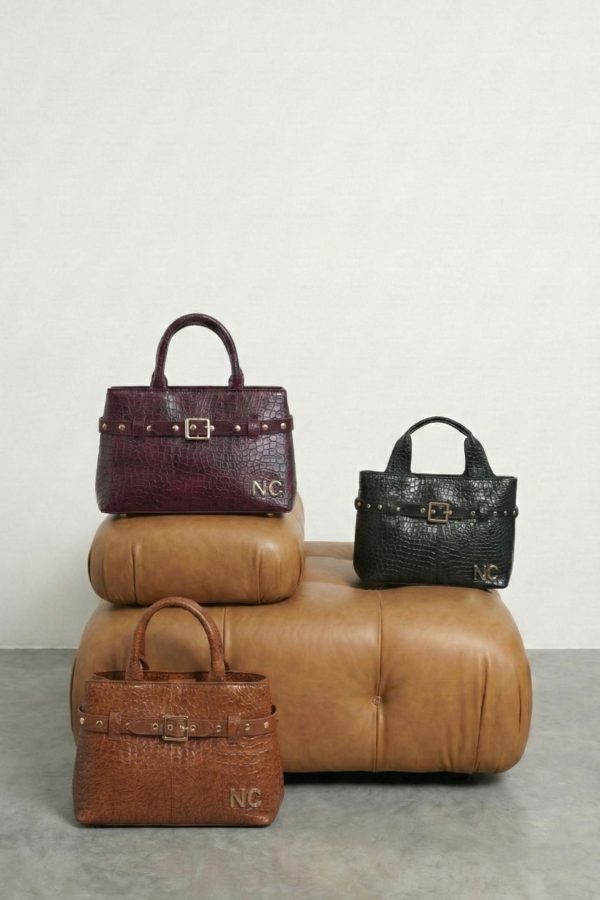 Bolso pequeño con detalle cinturón NOCO tres colores