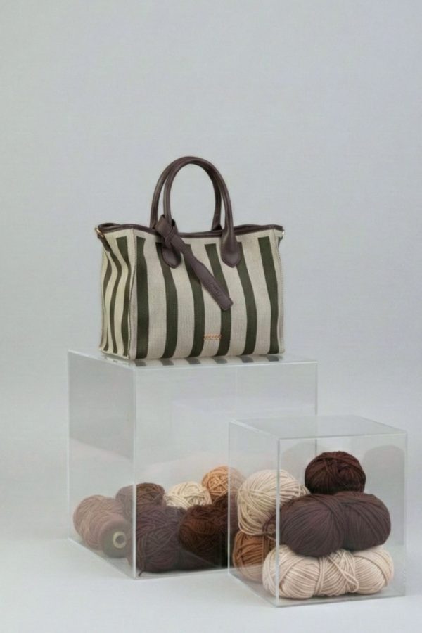Tote rayas verdes con detalles chocolate