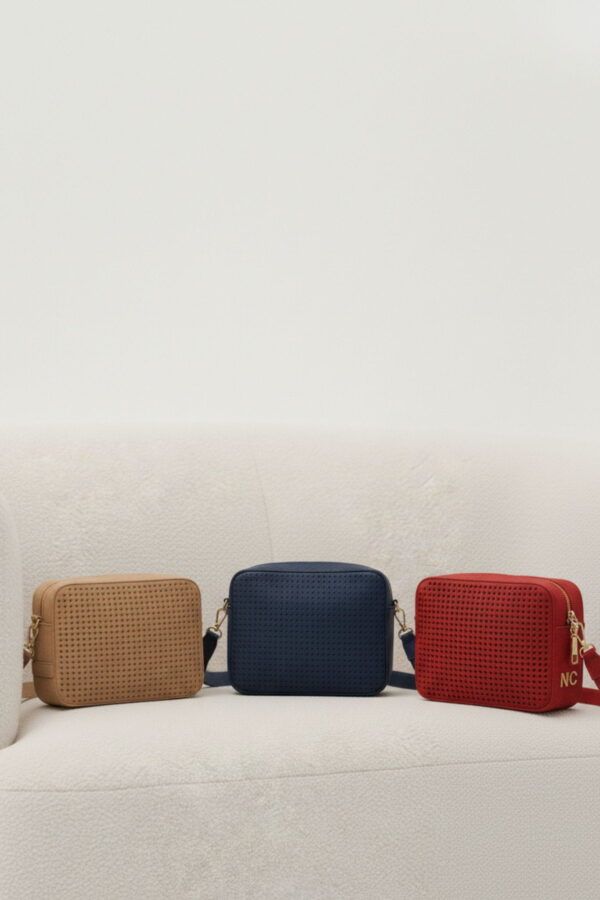 Bandolera antelina calada Noco