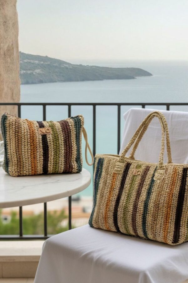 Shopper Noco de rafia con lineas hecho a mano
