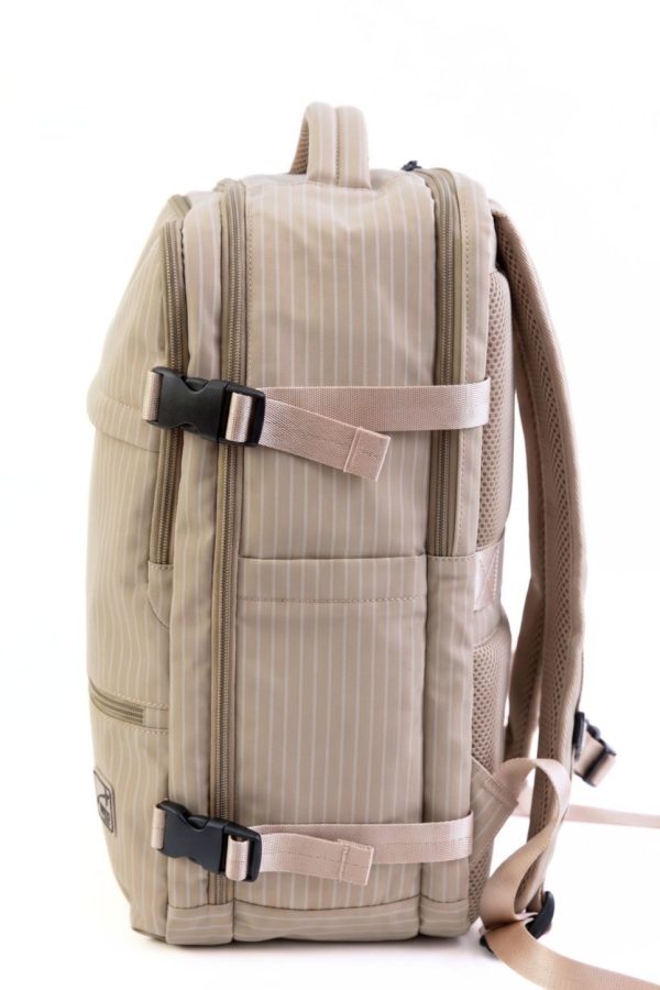 Mochila mochilero con compartimentos beige