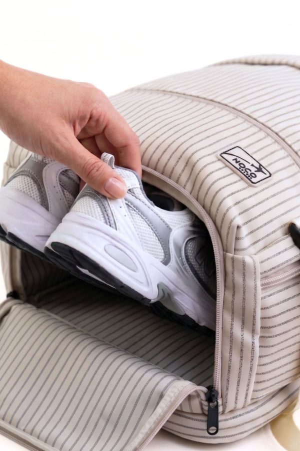 Mochila impermeable con espacio zapatos