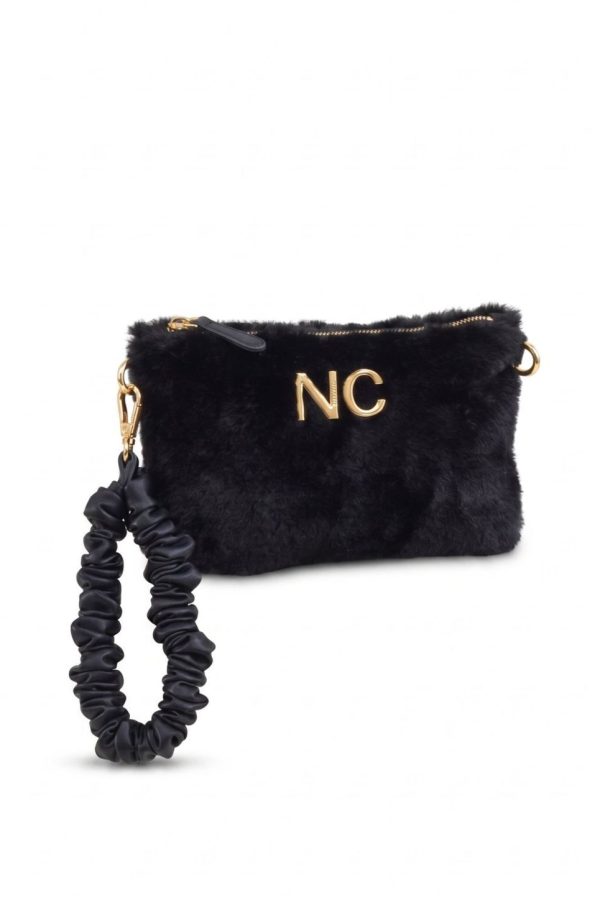 Bolso plano de pelo con correa larga negro