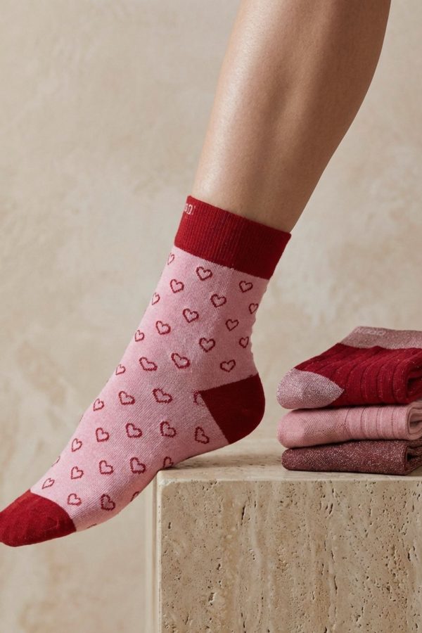 Calcetines mujer mini corazones rojo y rosa diseño elegante
