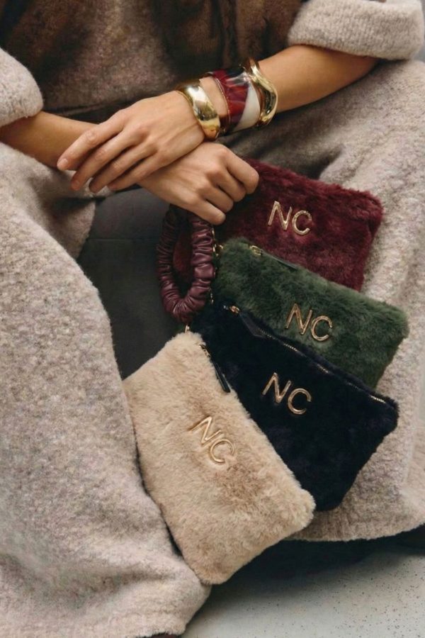 Cartera elegante con cierre de cremallera