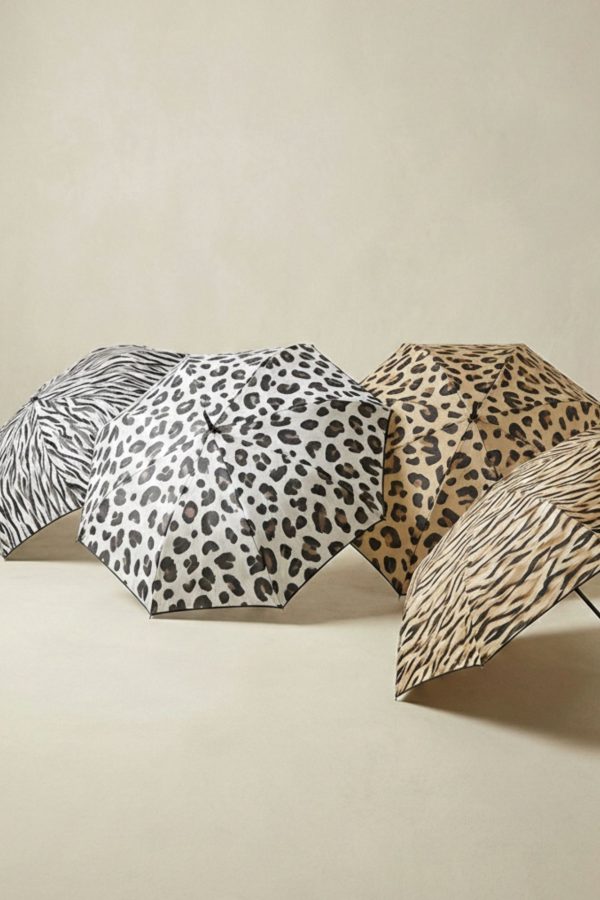 Paraguas bastón con estampado de leopardo en tonos neutros