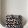 Pashmina reversible suave para invierno con diseño animal print