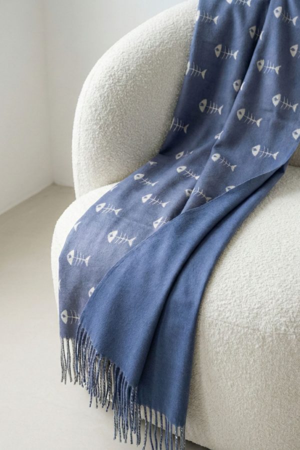 Pashmina reversible mujer estampado raspas pescadito Noco azul